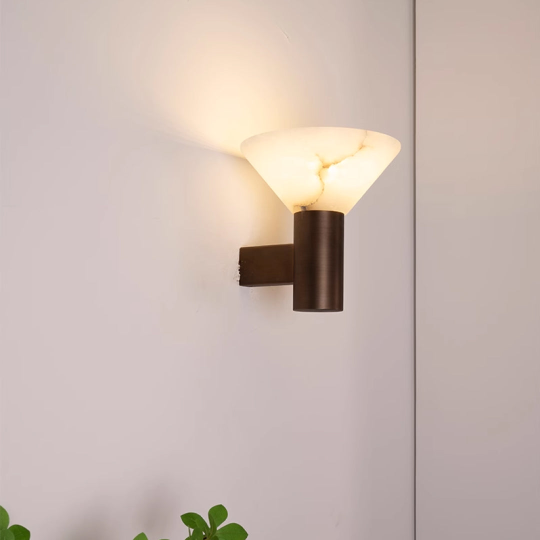 Tobia Wall Lamp